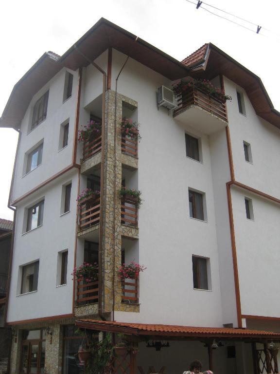 דבין Family Hotel Veronika מראה חיצוני תמונה