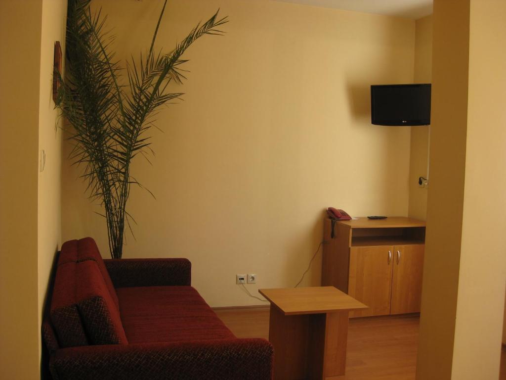 דבין Family Hotel Veronika מראה חיצוני תמונה
