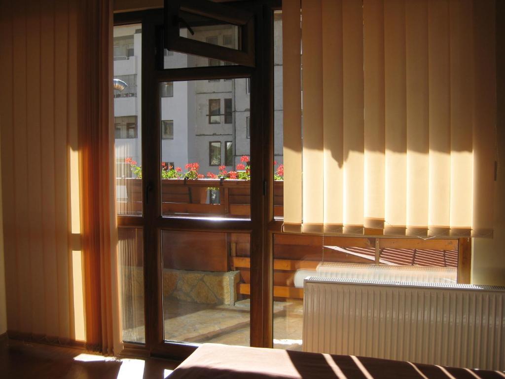 דבין Family Hotel Veronika מראה חיצוני תמונה