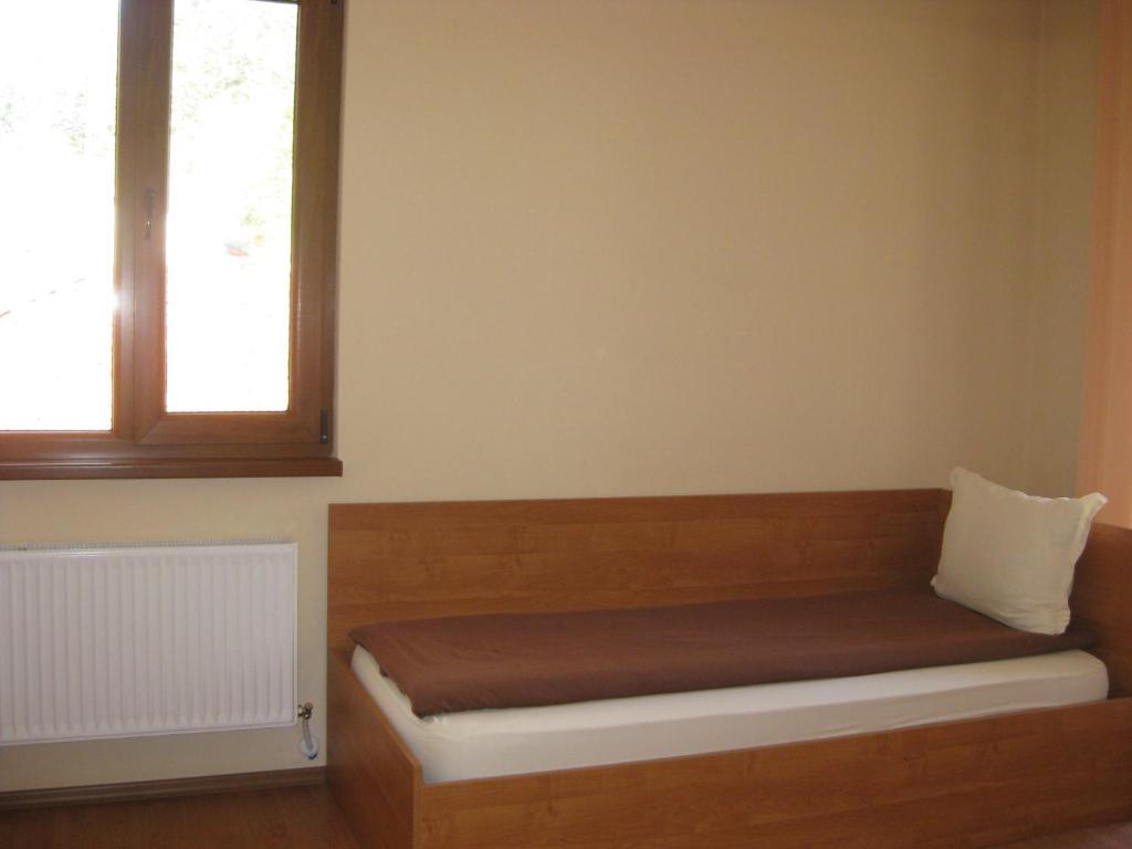 דבין Family Hotel Veronika מראה חיצוני תמונה
