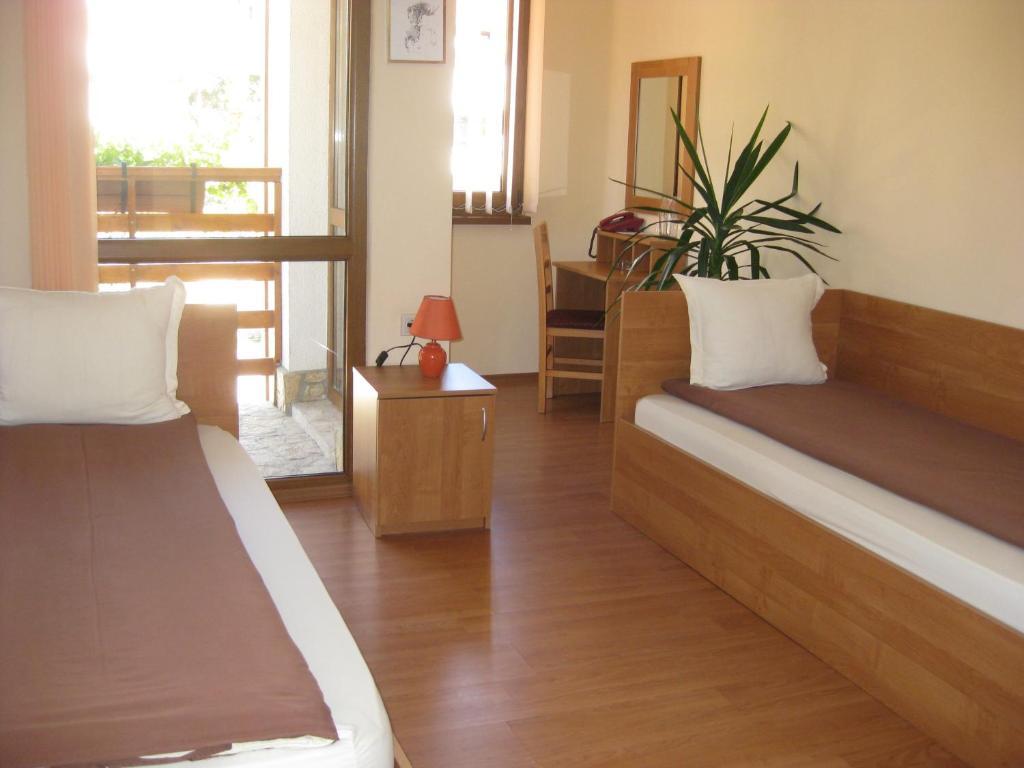 דבין Family Hotel Veronika חדר תמונה