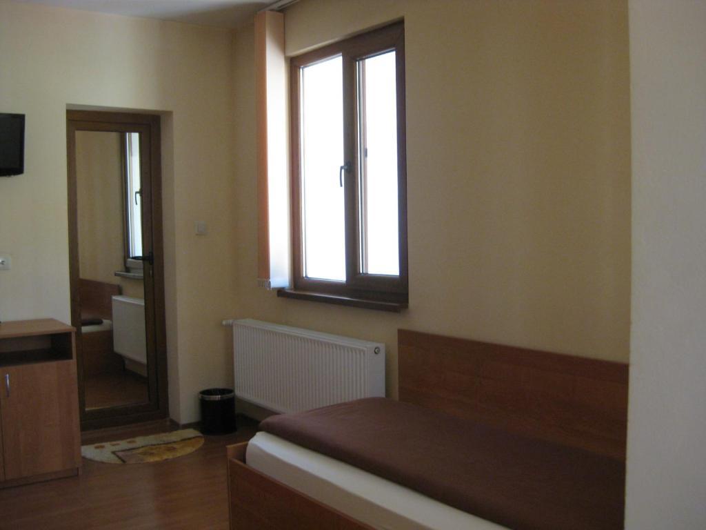 דבין Family Hotel Veronika מראה חיצוני תמונה