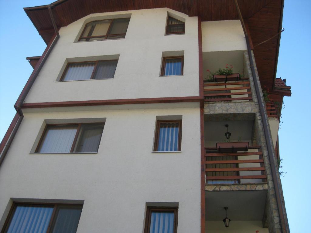 דבין Family Hotel Veronika מראה חיצוני תמונה