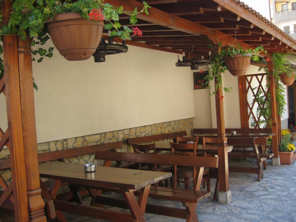 דבין Family Hotel Veronika מראה חיצוני תמונה