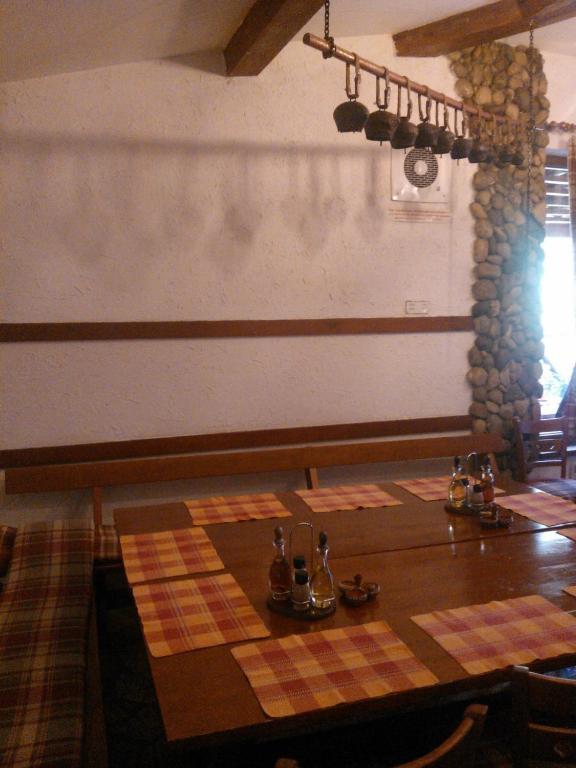 דבין Family Hotel Veronika מראה חיצוני תמונה