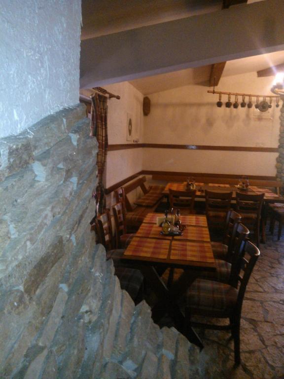 דבין Family Hotel Veronika מראה חיצוני תמונה