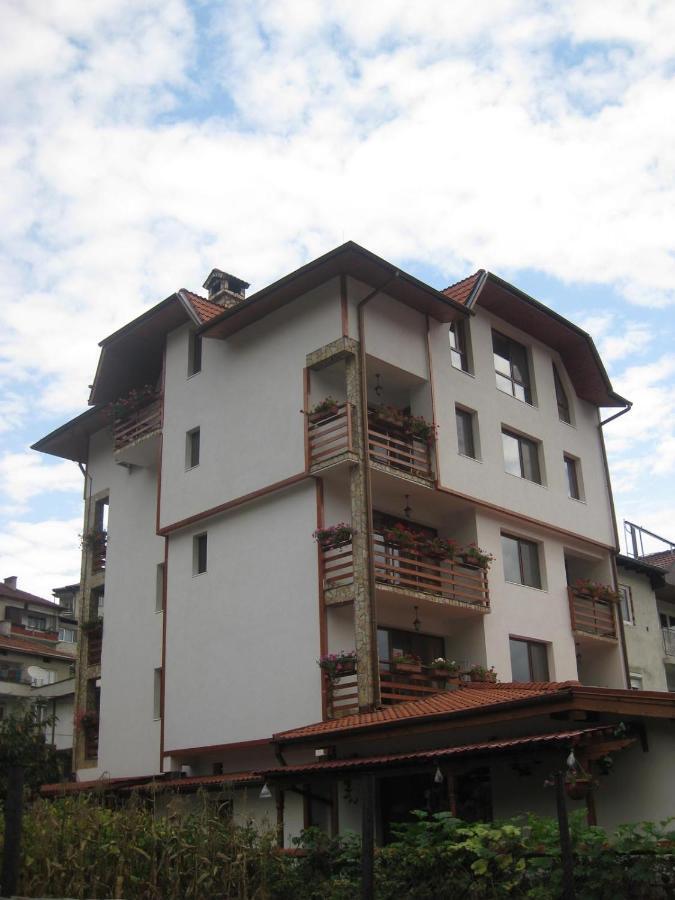 דבין Family Hotel Veronika מראה חיצוני תמונה